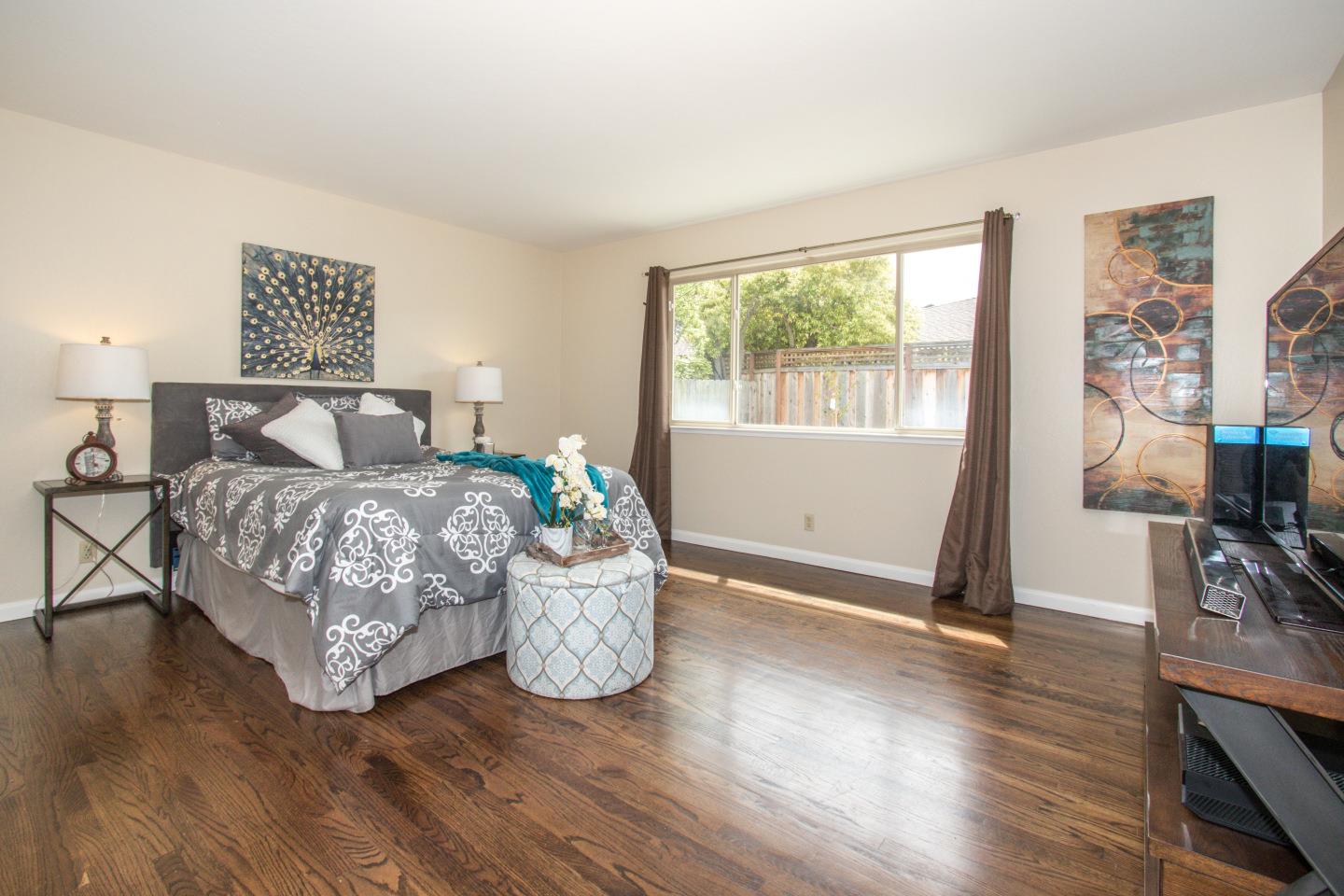 1371 Ribbon Street Foster City, CA 94404 - Photo 17 of 32 Gallery Image 17