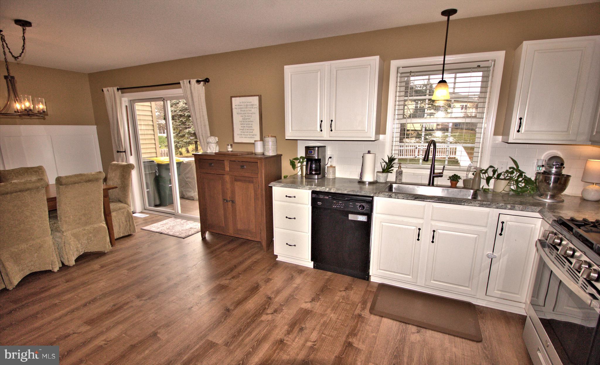 123 West 7th Street Lititz, PA 17543 - Photo 20 of 38