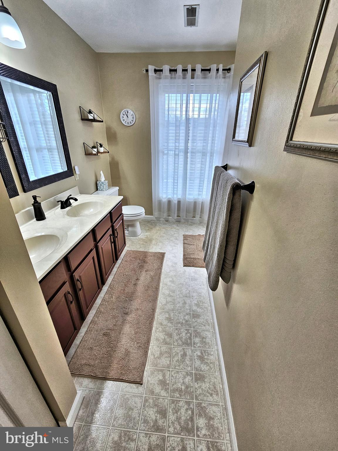 123 West 7th Street Lititz, PA 17543 - Photo 25 of 38
