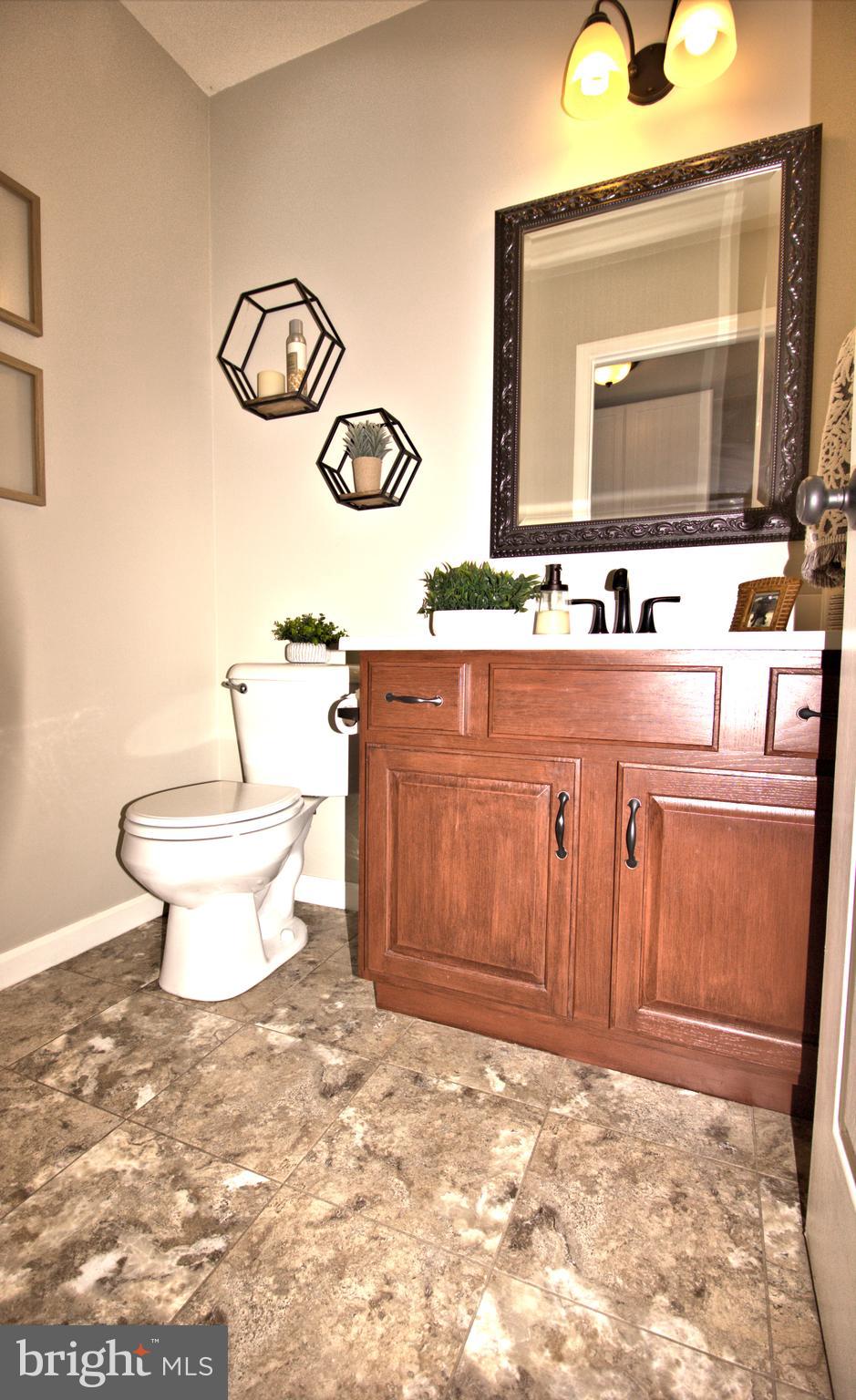 123 West 7th Street Lititz, PA 17543 - Photo 8 of 38