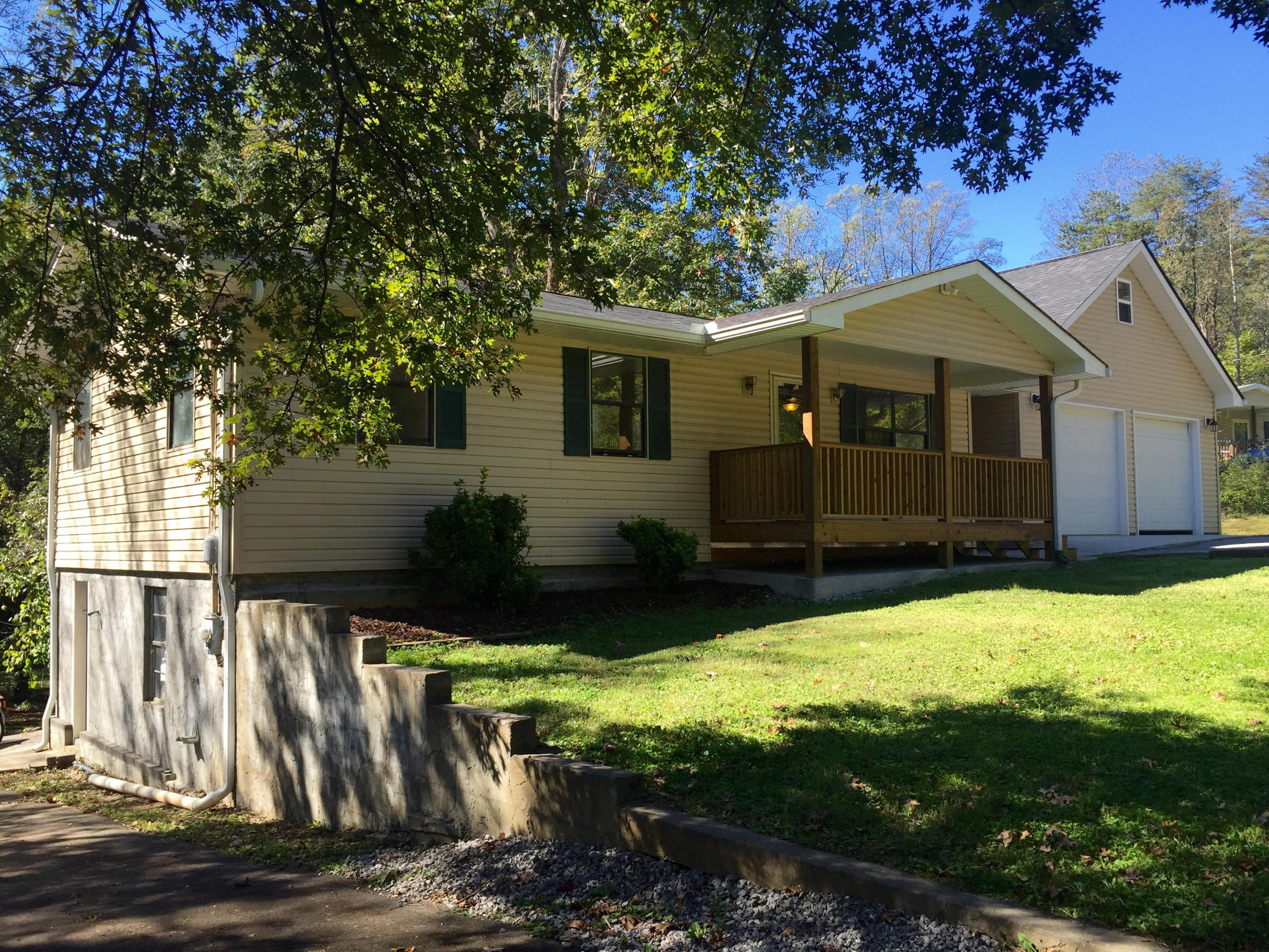 723 Corum Road Knoxville, TN 37924 - Photo 1 of 18 Side view