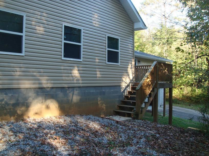 723 Corum Road Knoxville, TN 37924 - Photo 4 of 18 Stairs leading to backyard