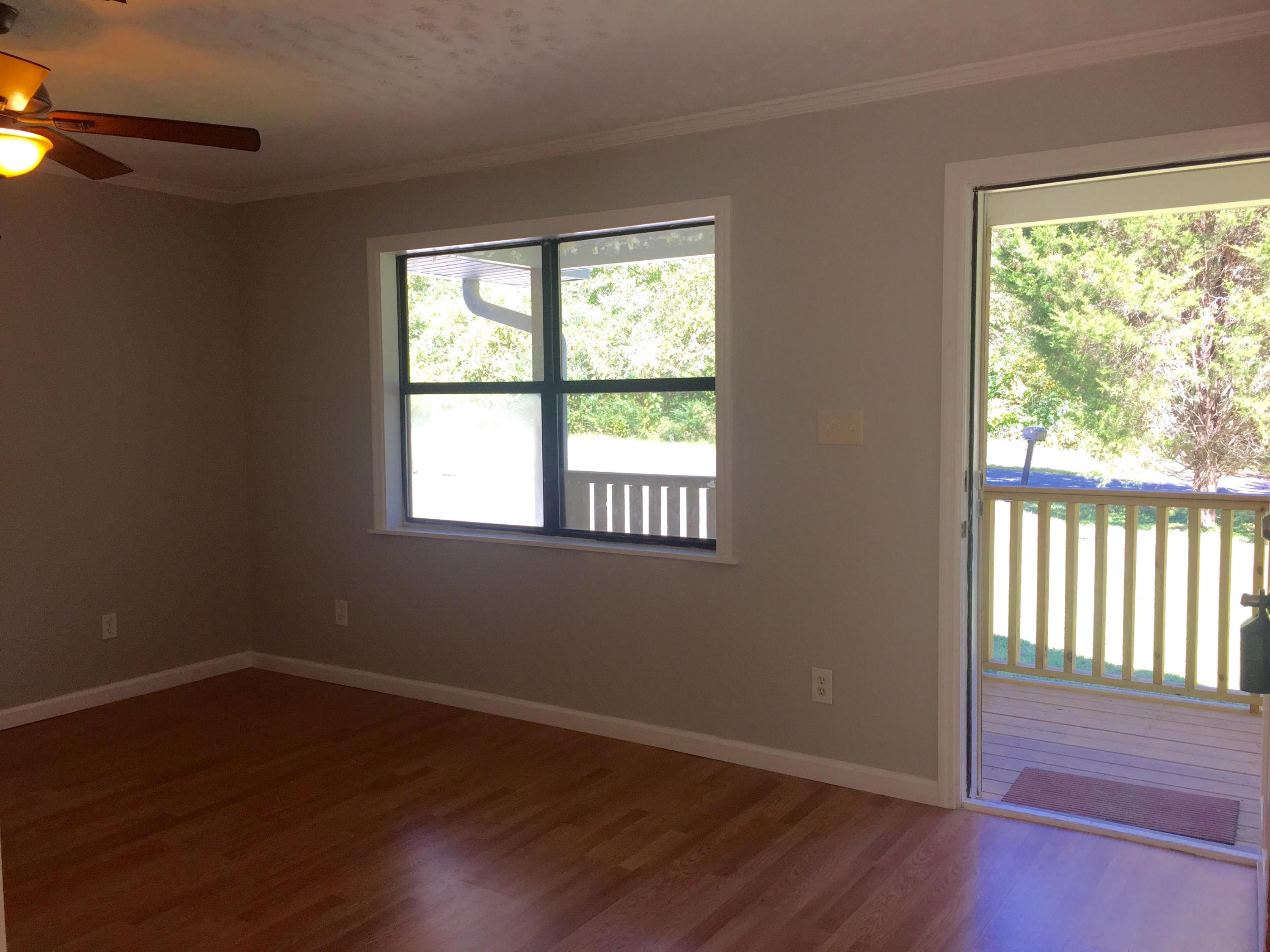723 Corum Road Knoxville, TN 37924 - Photo 7 of 18 Living room