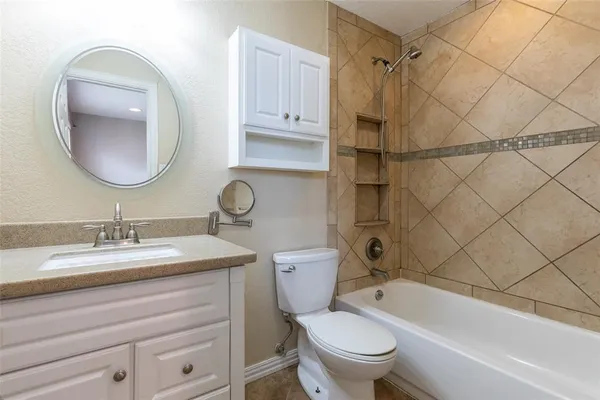$2,295 | 3902 Karen Drive, Abilene, TX 79606