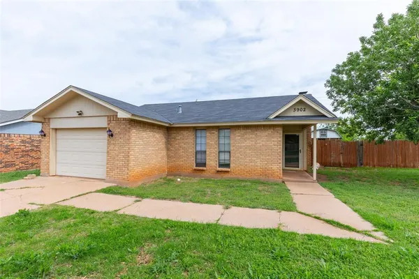 $2,295 | 3902 Karen Drive, Abilene, TX 79606