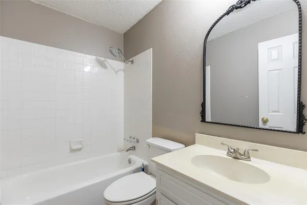 $2,295 | 3902 Karen Drive, Abilene, TX 79606