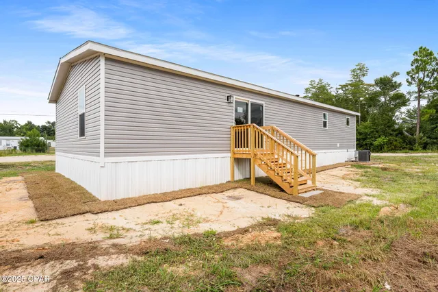 $185,097 | 6420 Oakenshaw Drive, Youngstown, FL 32466