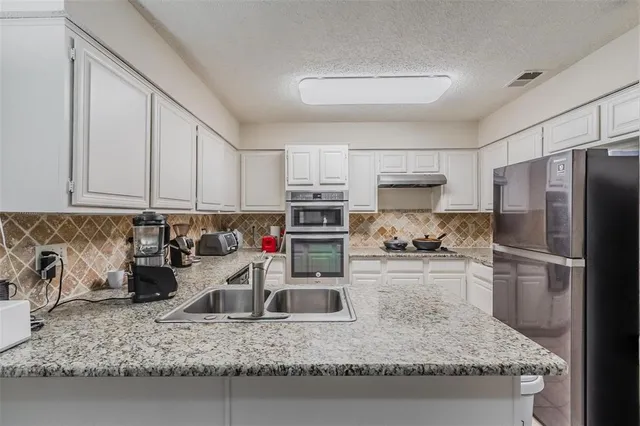 $2,295 | 3912 St Christopher Lane, Dallas, TX 75287