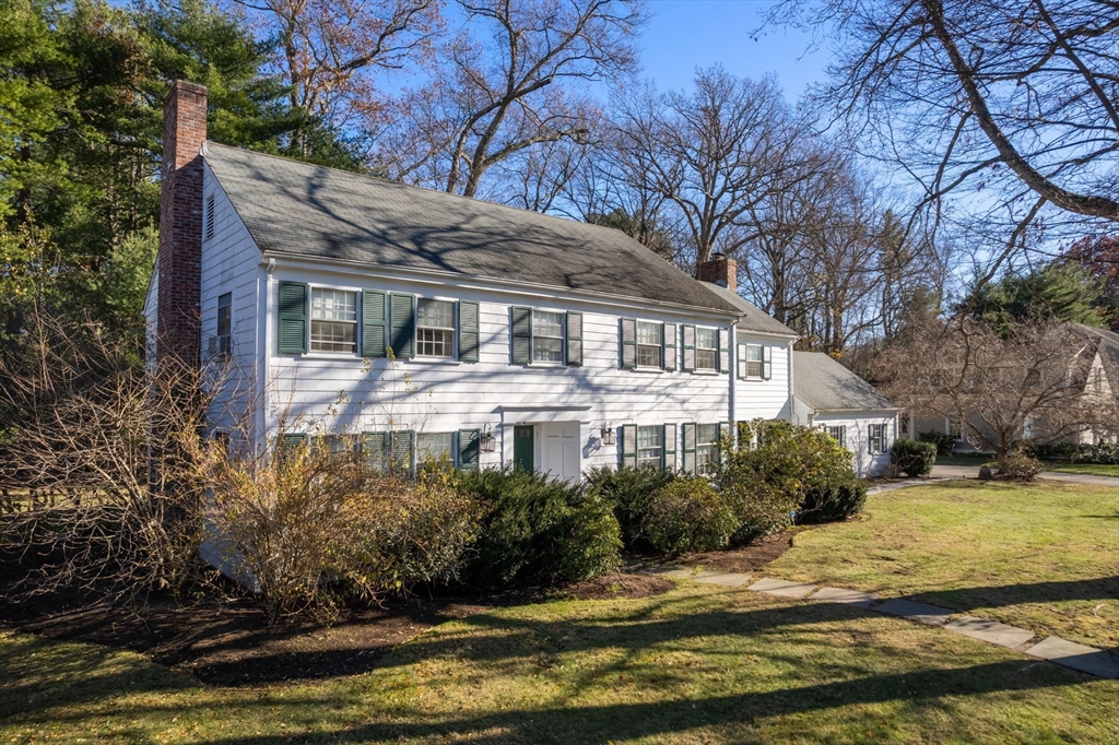 20 Arden Road Wellesley, MA 02482 - Photo 4 of 12