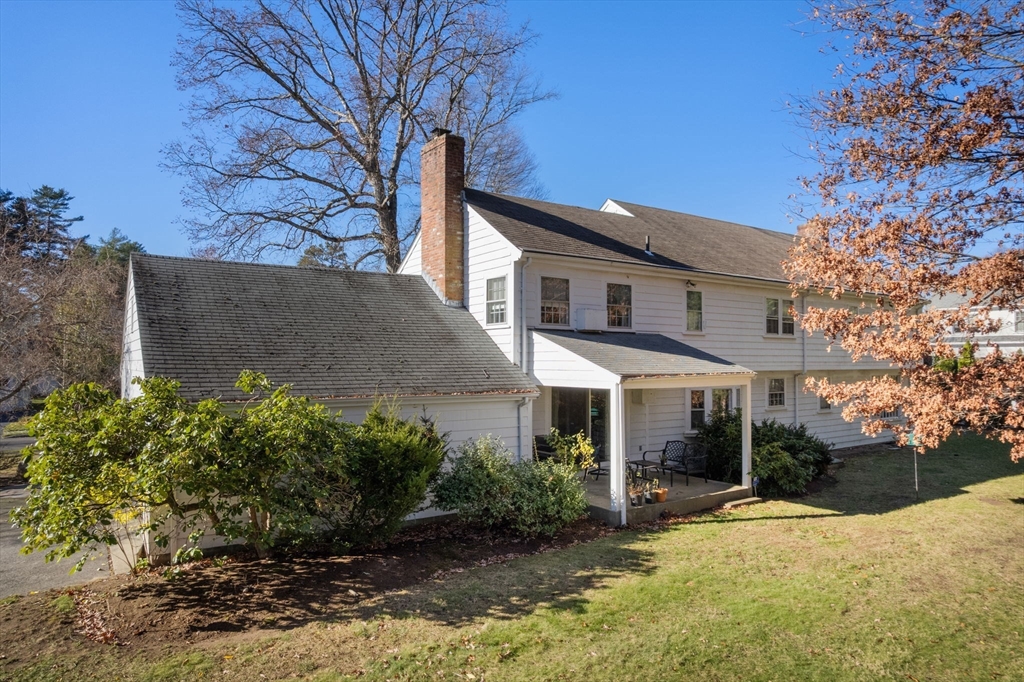 20 Arden Road Wellesley, MA 02482 - Photo 8 of 12