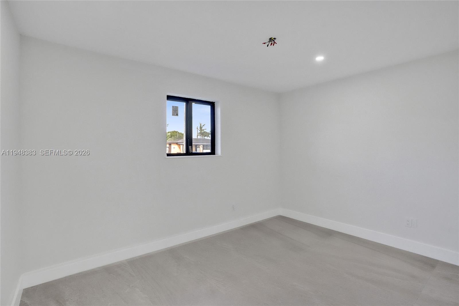 10100 Southwest 38th Terrace Miami, FL 33165 - Photo 24 of 56