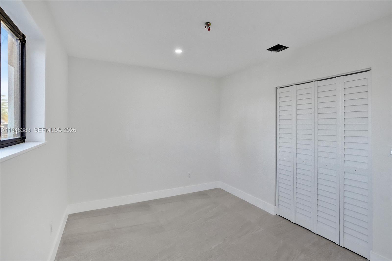 10100 Southwest 38th Terrace Miami, FL 33165 - Photo 25 of 56