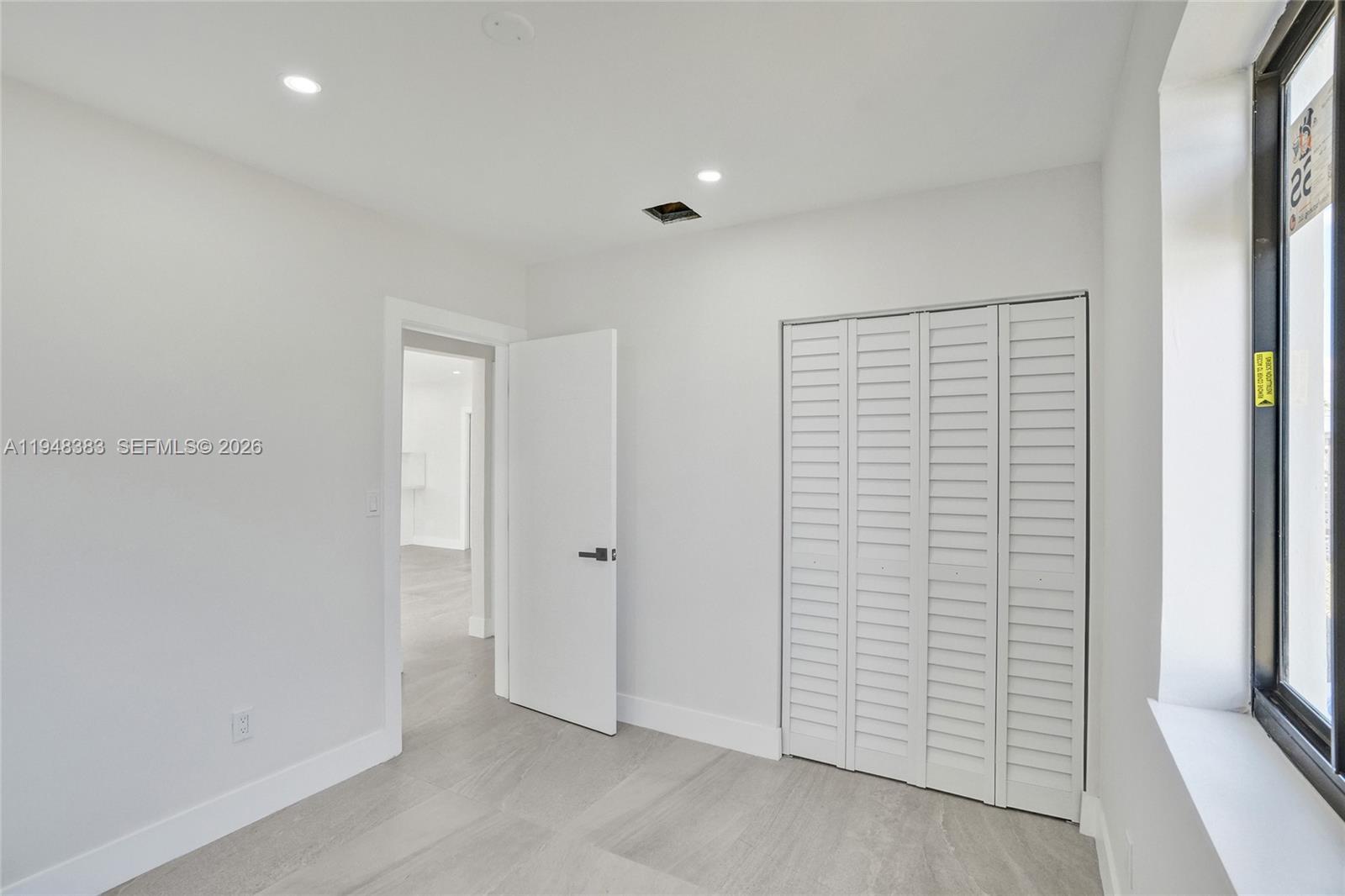 10100 Southwest 38th Terrace Miami, FL 33165 - Photo 32 of 56