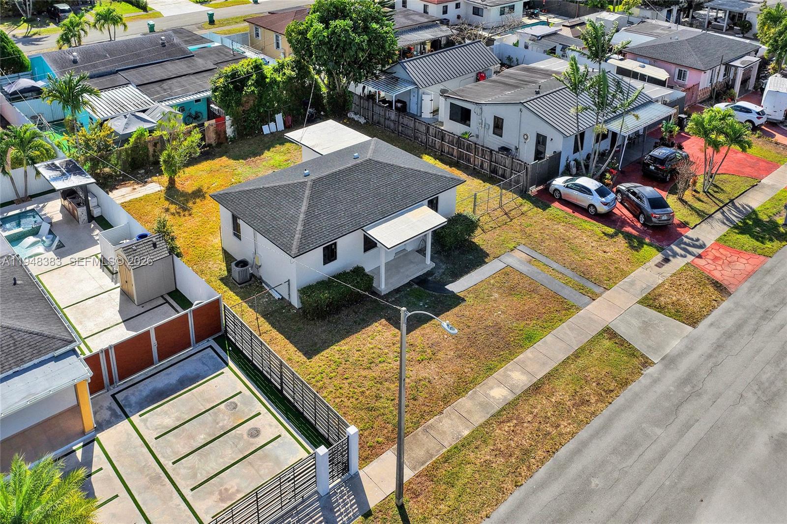 10100 Southwest 38th Terrace Miami, FL 33165 - Photo 44 of 56