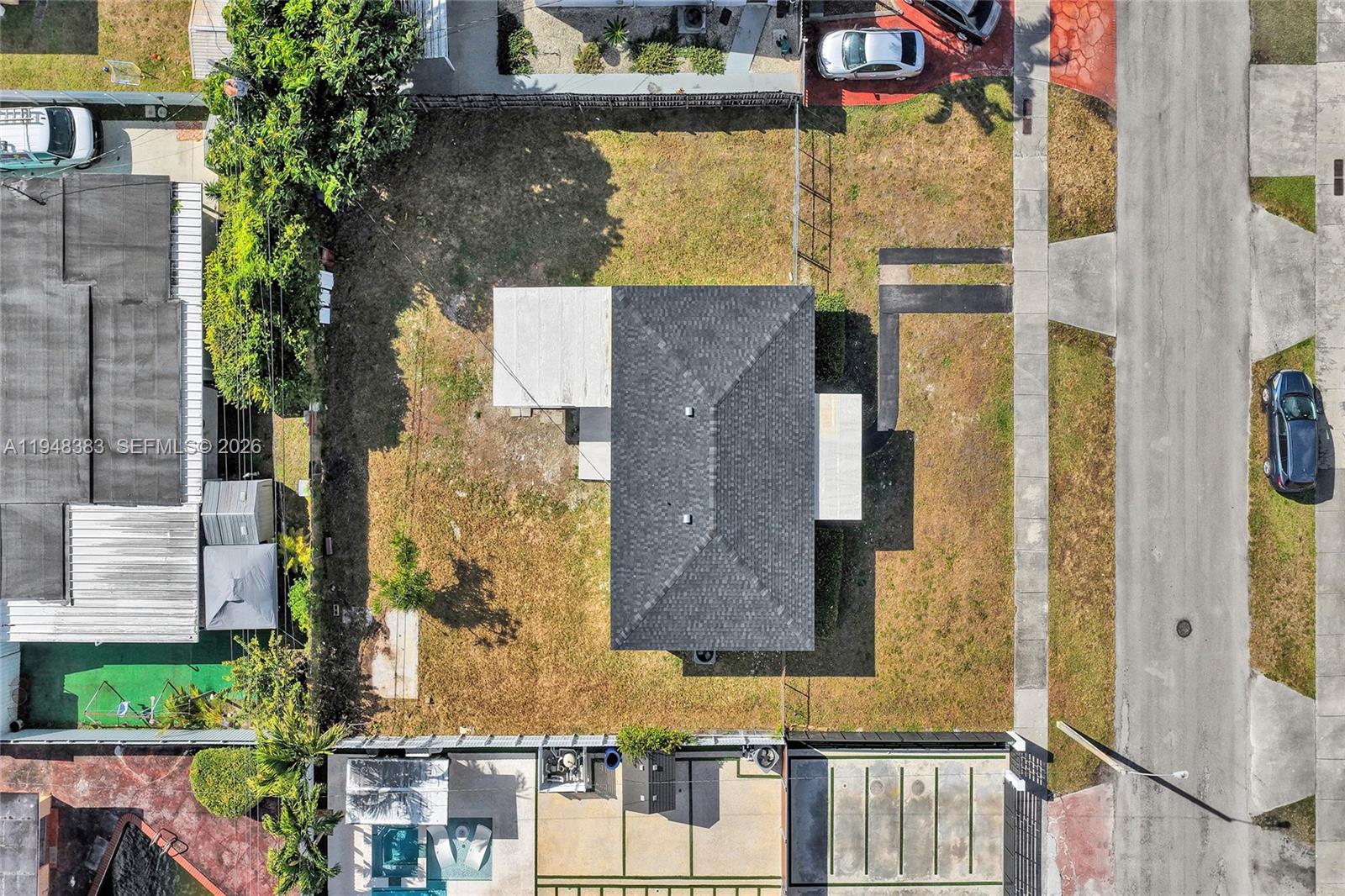 10100 Southwest 38th Terrace Miami, FL 33165 - Photo 54 of 56