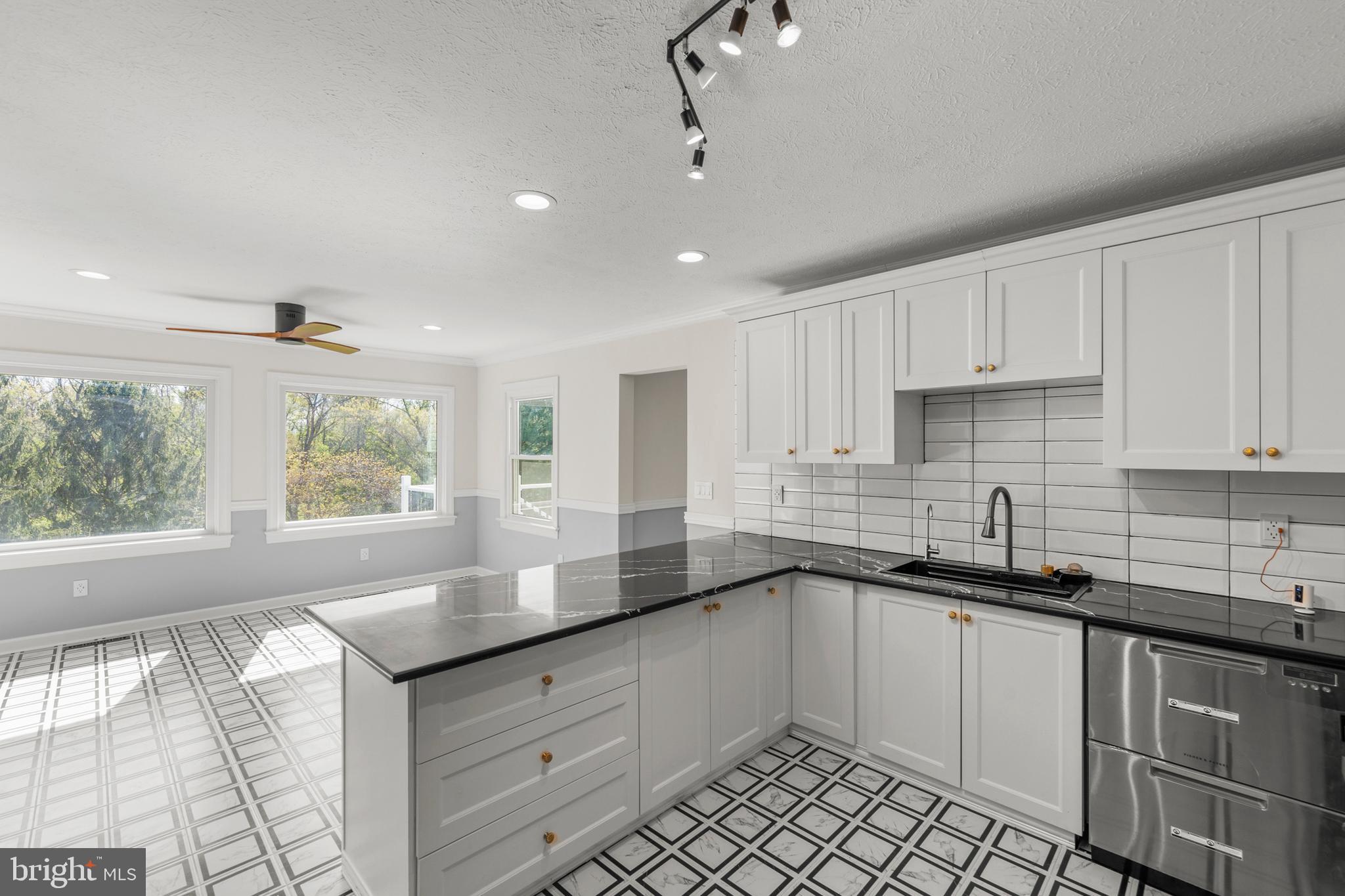 405 Spring Hollow Road Woodstock, VA 22664 - Photo 30 of 98