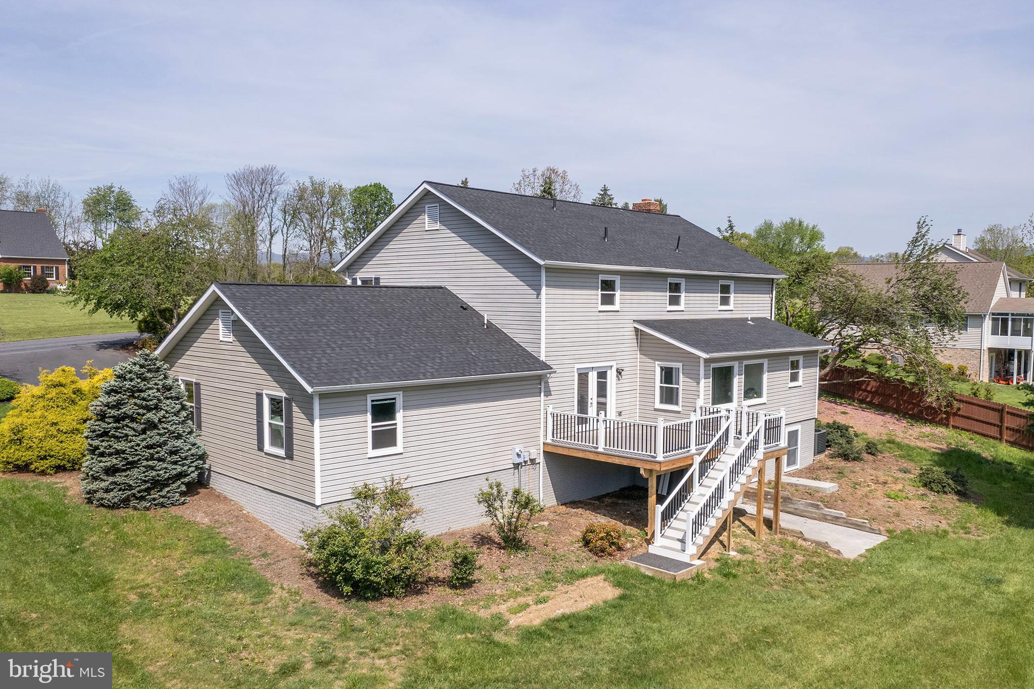 405 Spring Hollow Road Woodstock, VA 22664 - Photo 7 of 98 front view of a house with a yard
