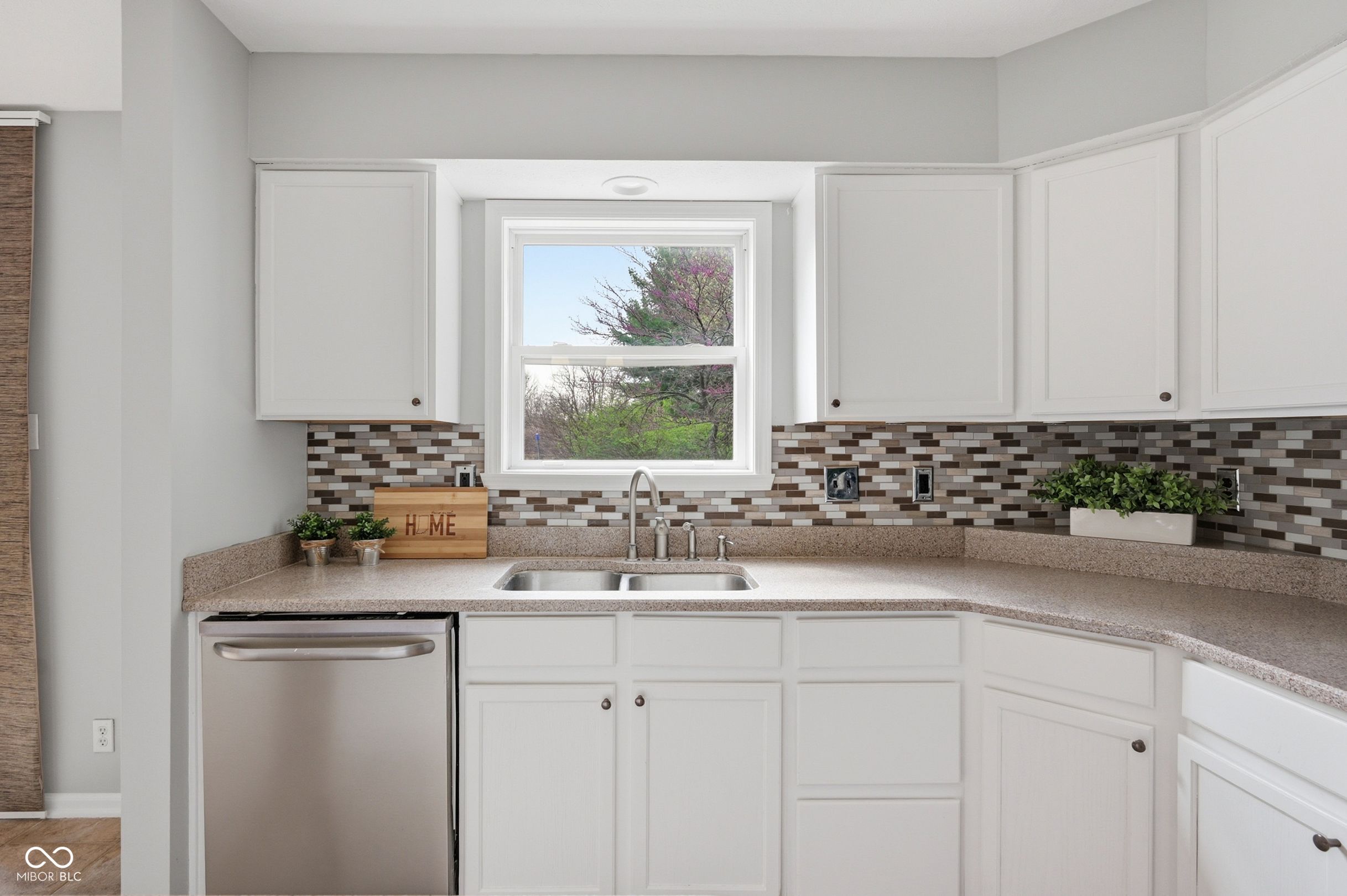 9923 Deering Street Fishers, IN 46037 - Photo 13 of 46