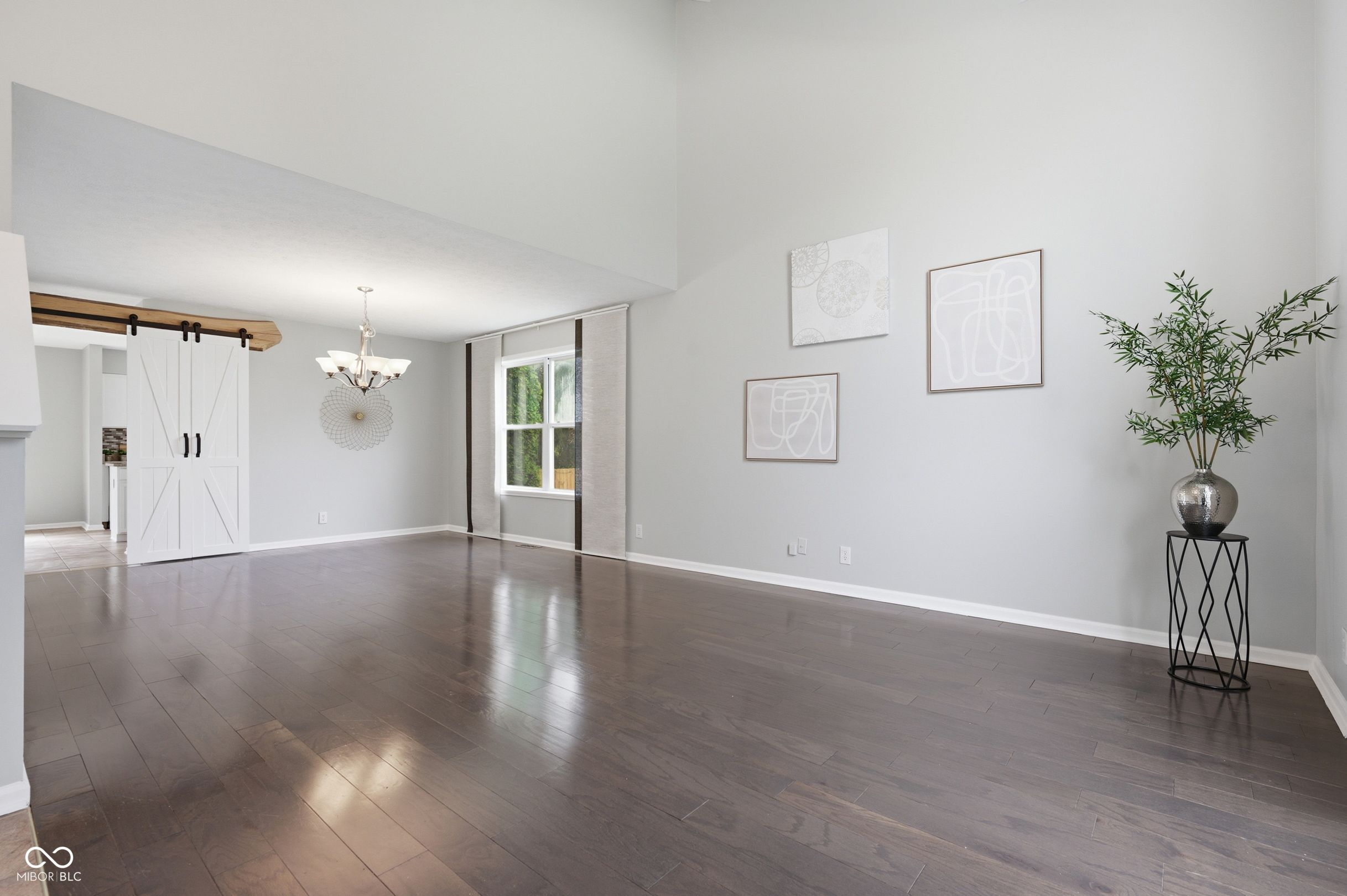 9923 Deering Street Fishers, IN 46037 - Photo 3 of 46