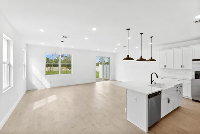 $549,995 | 171 Southeast Birch Terrace, Unit 740, Stuart, FL 34997