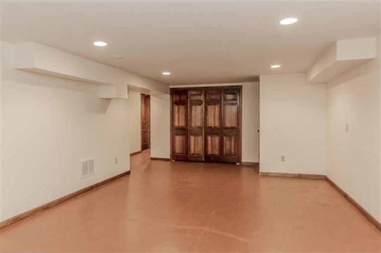 724 Riverside Lowell, MI 49331 - Photo 21 of 24 Additional Photo