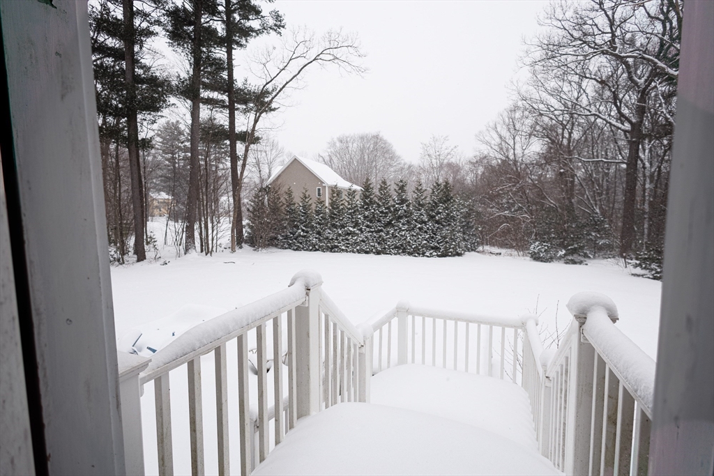 81 Rebecca Road Northbridge, MA 01588 - Photo 32 of 35