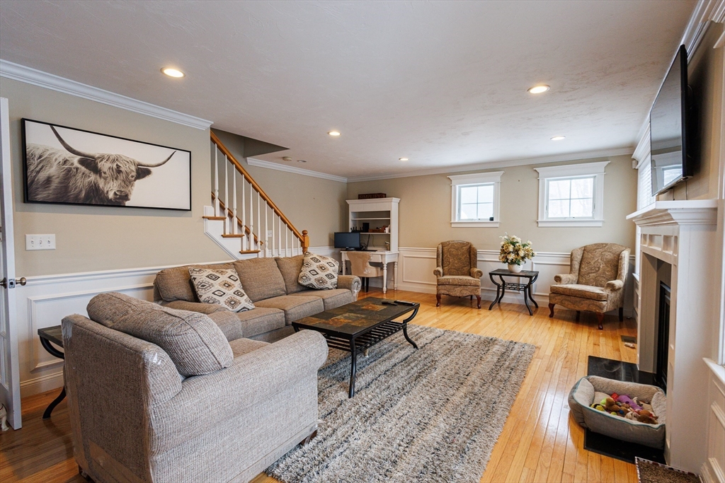 81 Rebecca Road Northbridge, MA 01588 - Photo 6 of 36 Gallery Image 6