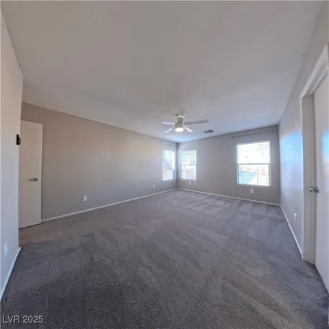 $1,795 | 548 Haunts Walk Avenue, Las Vegas, NV 89178