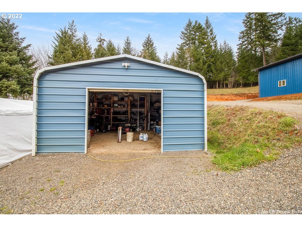 22371 Noti Loop Road Noti, OR 97461 - Photo 4 of 32 Gallery Image 4