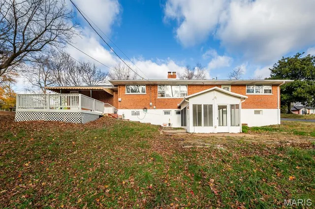 $459,000 | 9738 Crestwick Drive, Sunset Hills, MO 63128