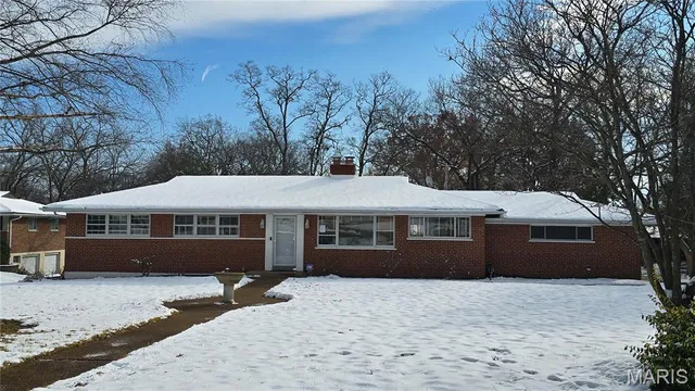 $459,000 | 9738 Crestwick Drive, Sunset Hills, MO 63128