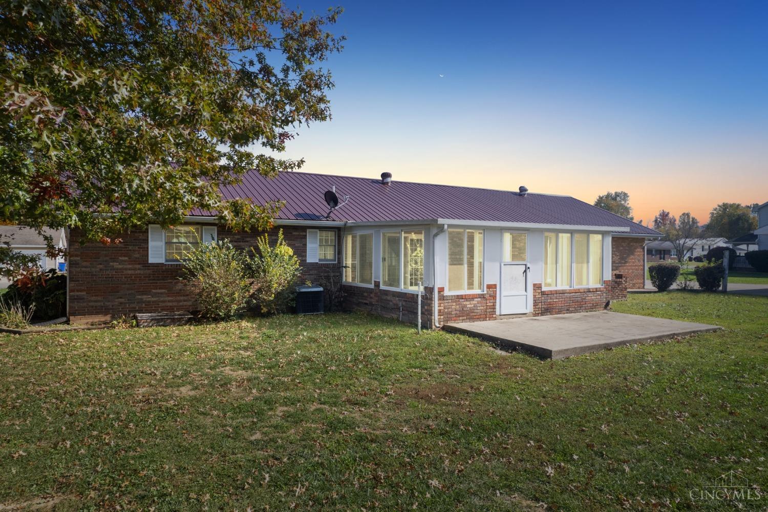 1945 Stivers Road Aberdeen, OH 45101 - Photo 3 of 40