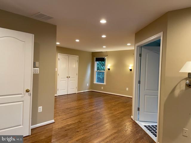 9419 Spruce Tree Circle Bethesda, MD 20814 - Photo 13 of 26 Primary bedroom