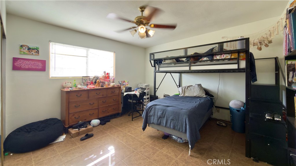 1011 Shadow San Fernando, CA 91340 - Photo 21 of 35