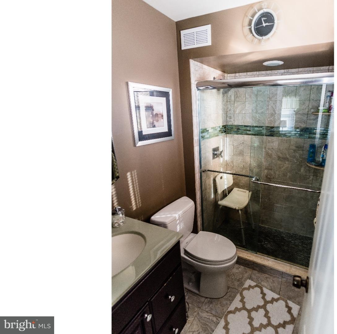 9939 Sandy Road Philadelphia, PA 19115 - Photo 13 of 25 Master Bathroom