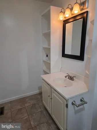 $2,300 | 412 3rd Street, Newark, DE 19711