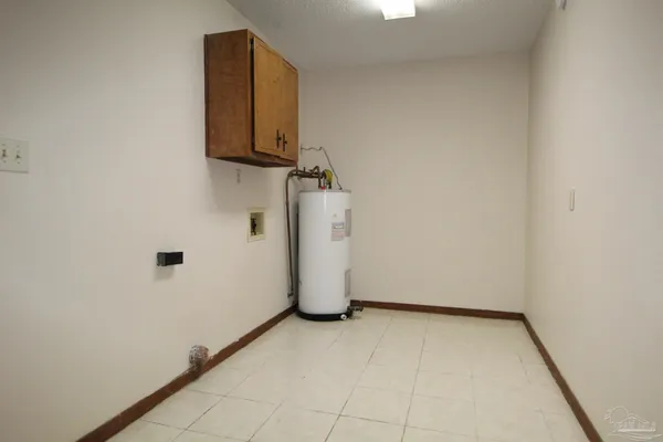 $1,800 | 5705 Bronco Place, Milton, FL 32570