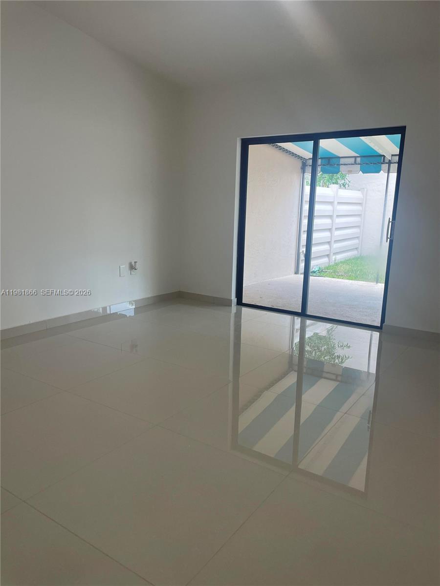 14728 Balgowan Road Miami Lakes, FL 33016 - Photo 26 of 38