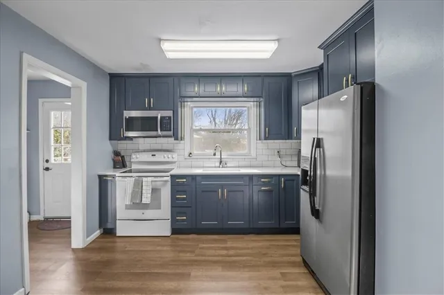 $215,000 | 206 Hillcrest Drive, Warrensburg, MO 64093