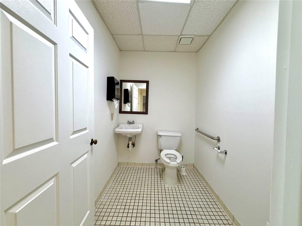 875 Old Roswell Road, Unit G300 Roswell, GA 30076 - Photo 25 of 31