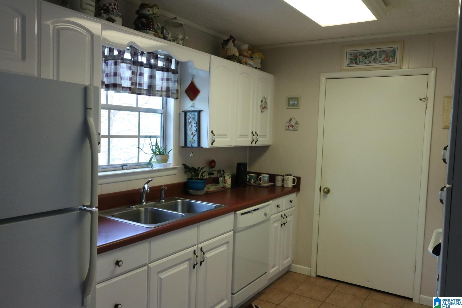 112 4th Way Pleasant Grove, AL 35127 - Photo 3 of 31