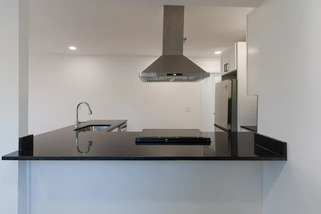 a close view of sink and tap