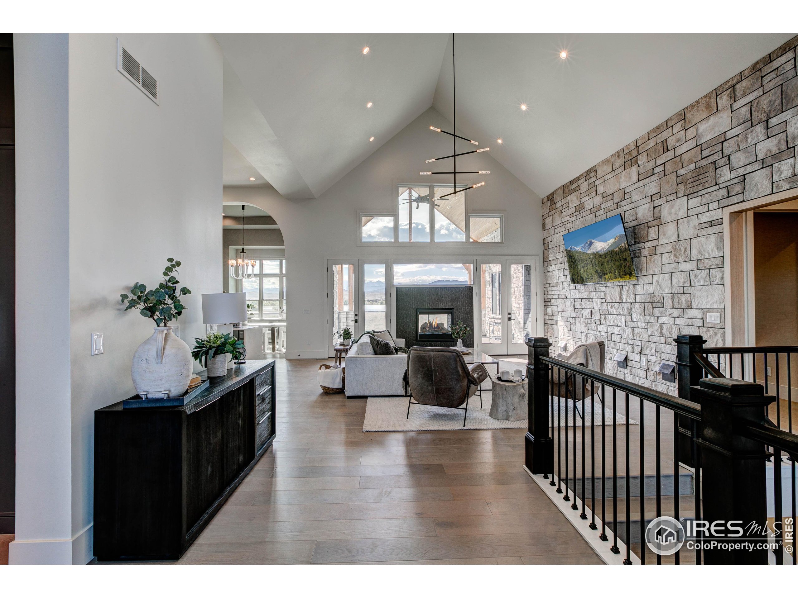 2517 Southwind Road Berthoud, CO 80513 - Photo 3 of 50