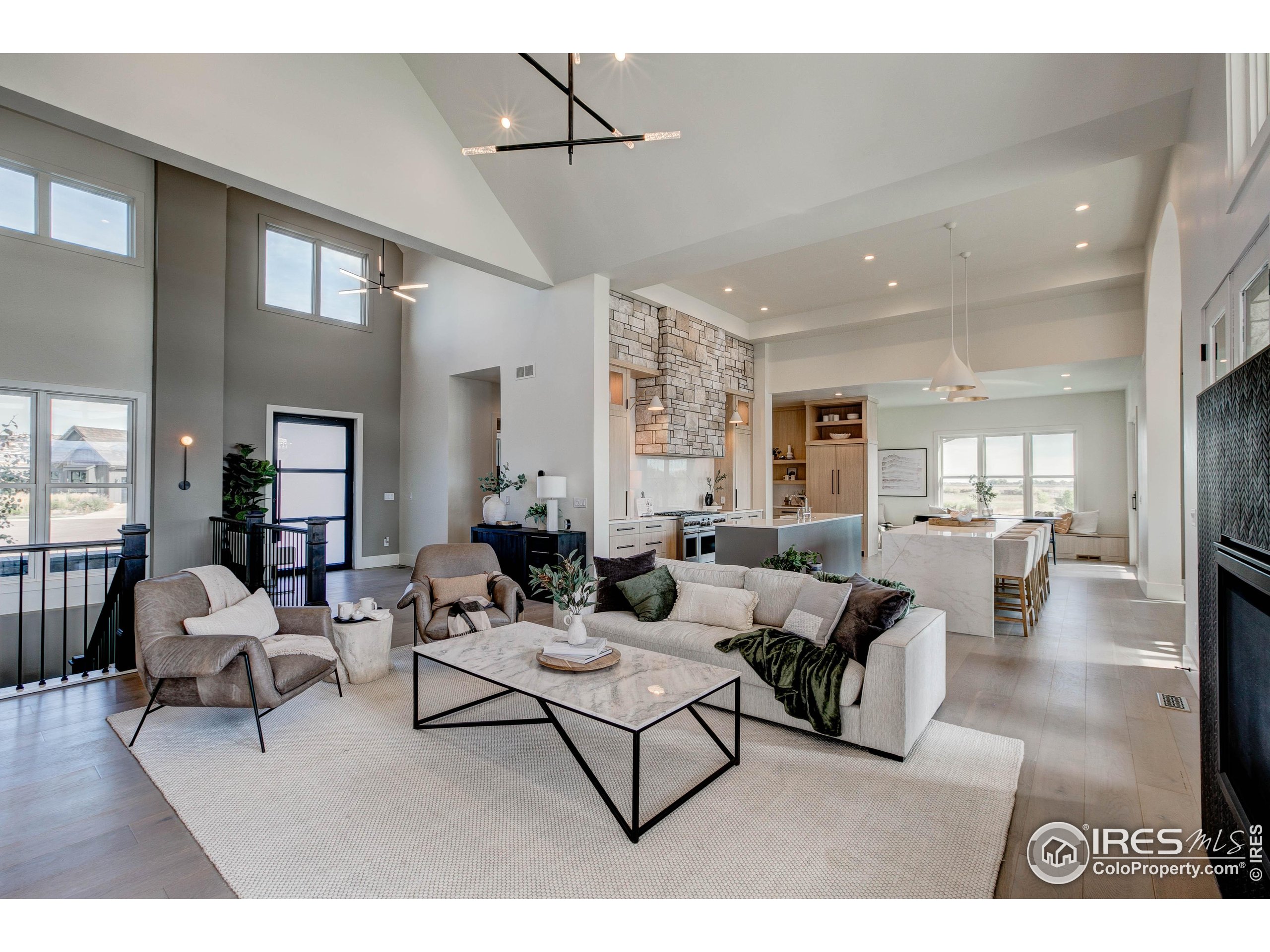 2517 Southwind Road Berthoud, CO 80513 - Photo 5 of 50