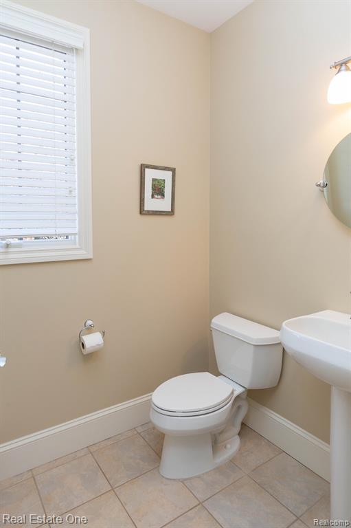 658 Langley Road Rochester Hills, MI 48309 - Photo 35 of 55