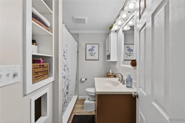 $295,000 | 219 Syracuse Street, Tonawanda, NY 14150