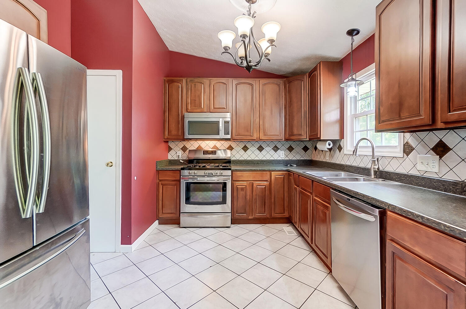 5218 East County Line Road Springfield, OH 45502 - Photo 11 of 49 Gallery Image 11