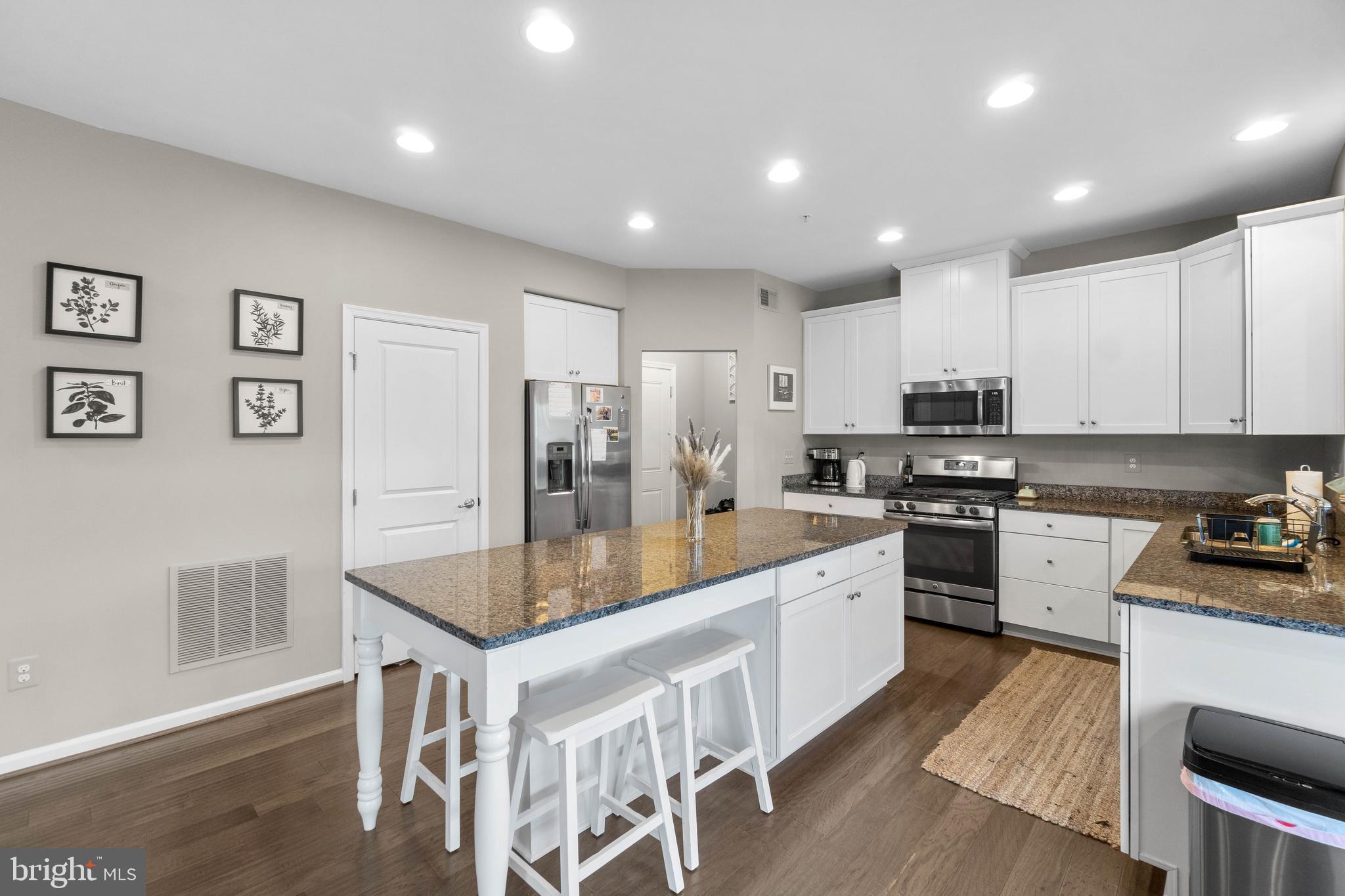 9912 Audrey Rose Laurel, MD 20723 - Photo 16 of 54 Kitchen