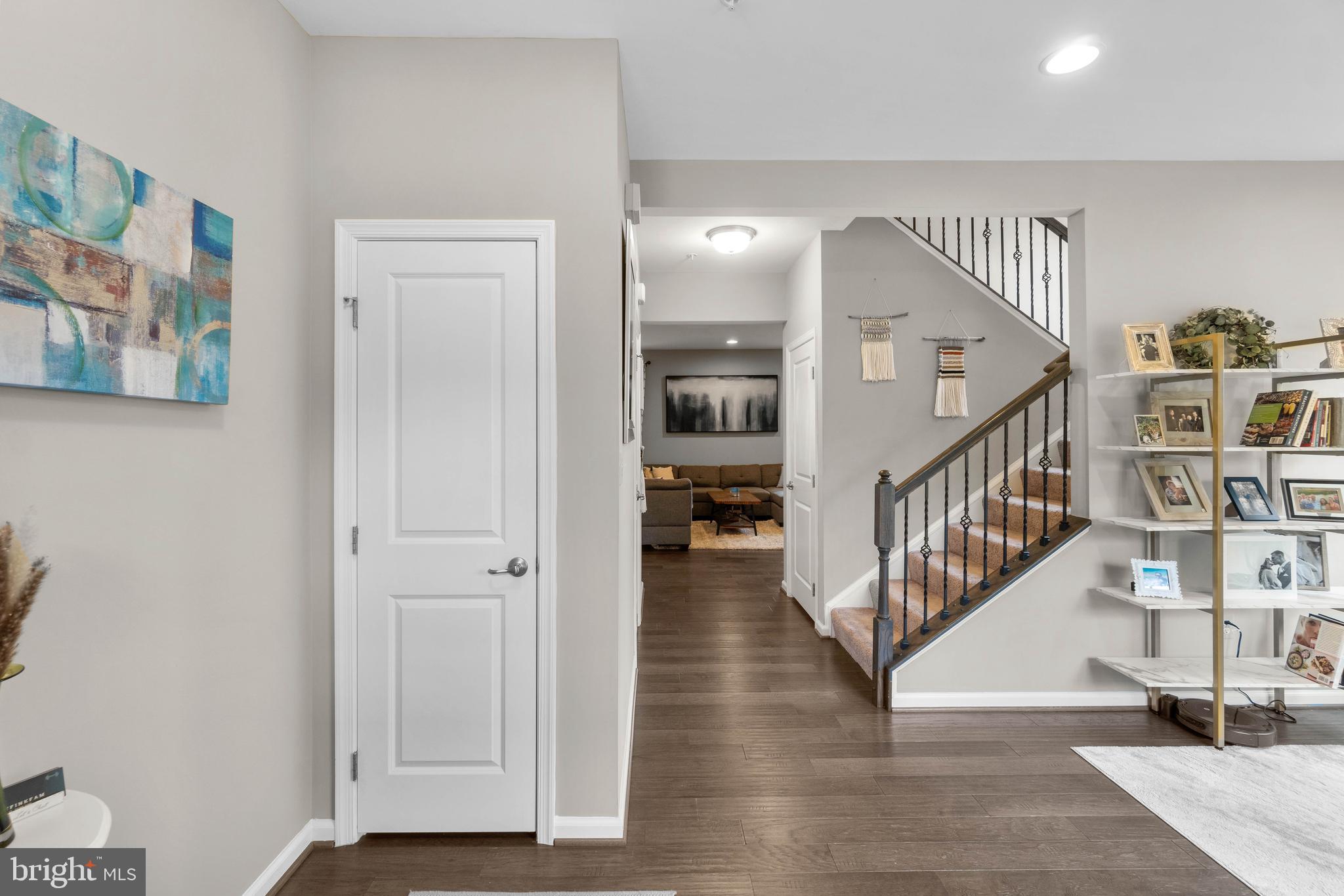 9912 Audrey Rose Laurel, MD 20723 - Photo 5 of 54 Foyer