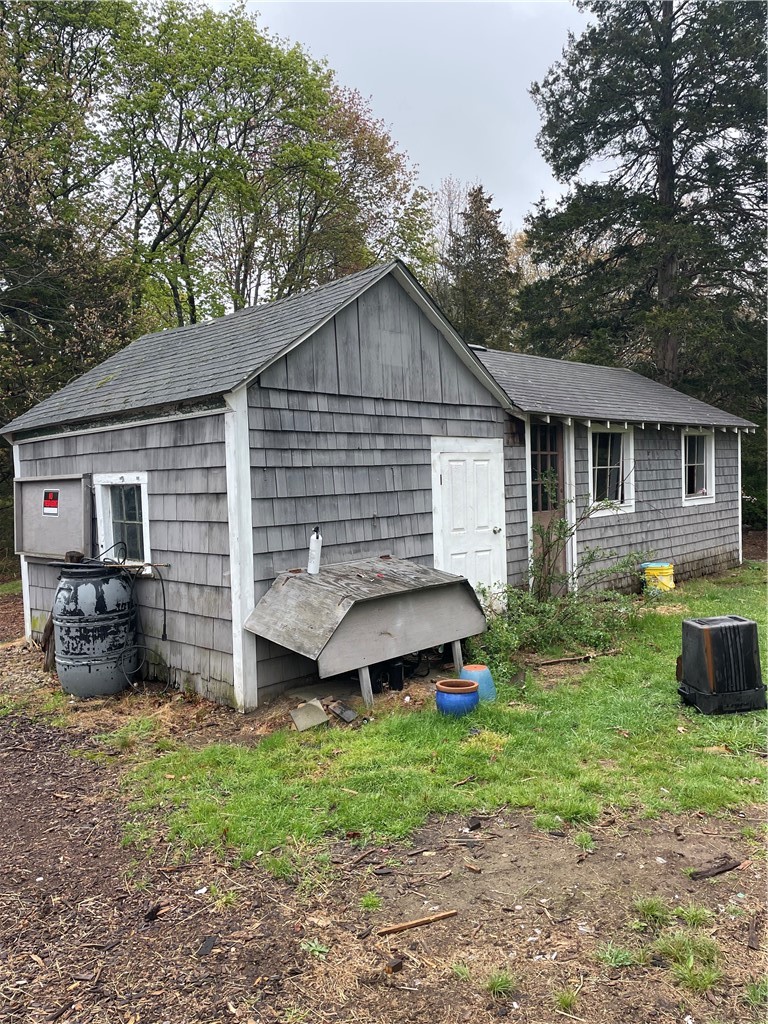 466 Ten Rod Road Exeter, RI 02822 - Photo 5 of 12
